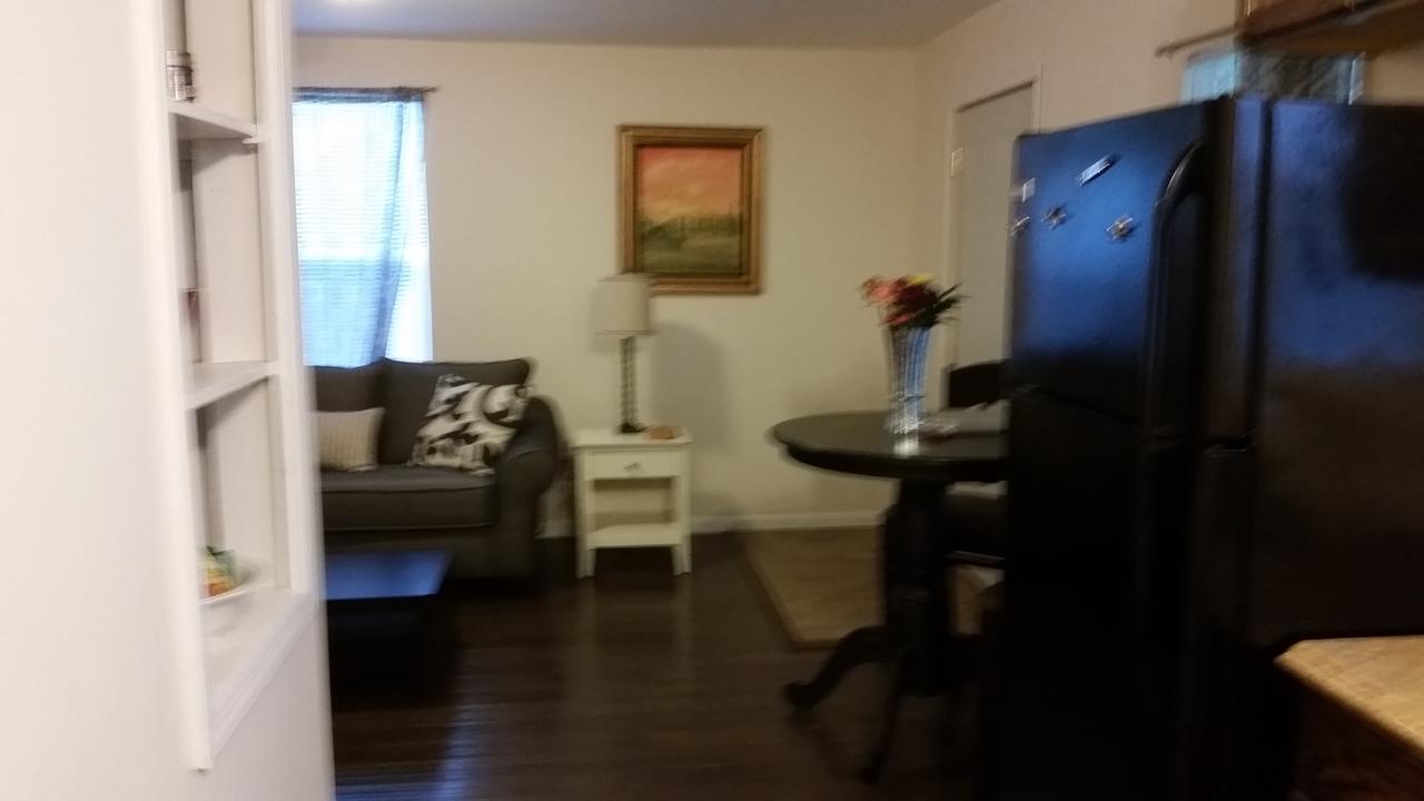 Апартаменты 1551 Sturm Ave Индианаполис Экстерьер фото